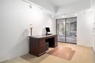 2115 Nature Cove Ct, Ann Arbor, MI 48104 - Photo 15