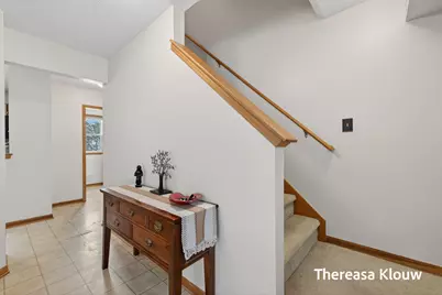 15158 Briarwood Street, Grand Haven, MI 49417 - Photo 9