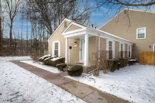 23439 Stonehenge Blvd, Novi, MI 48375 - Photo 3