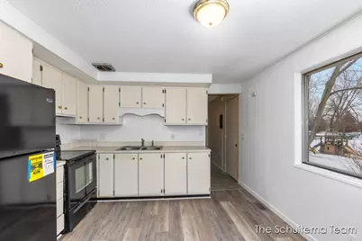5668-5670 142nd Avenue, Holland, MI 49423 - Photo 5