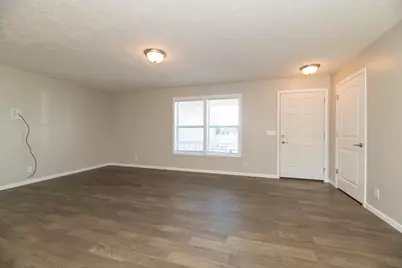 135 Jeremy Street, Constantine, MI 49042 - Photo 7