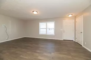 135 Jeremy St, Constantine, MI 49042 - Photo 7