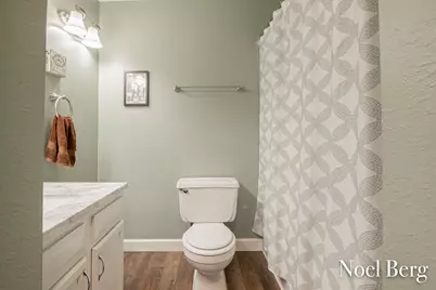 3392 Devonwood Hills NE #E, Grand Rapids, MI 49525 - Photo 13