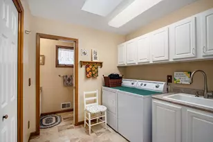9131 N 42nd St, Hickory Corners, MI 49060 - Photo 9