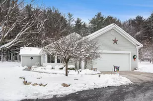 9131 N 42nd St, Hickory Corners, MI 49060 - Photo 3