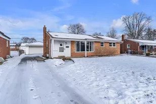 35940 Parkdale St, Livonia, MI 48150 - Photo 3