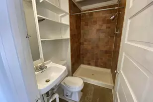 415 Davis St, Kalamazoo, MI 49007 - Photo 3