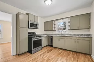 1199 Monroe St, Benton Harbor, MI 49022 - Photo 7