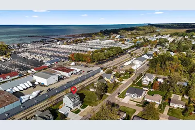 600 W Mechanic Street, New Buffalo, MI 49117 - Photo 3