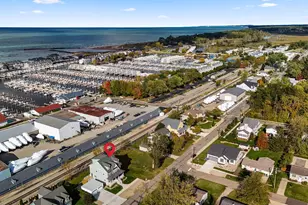 600 W Mechanic St, New Buffalo, MI 49117 - Photo 3