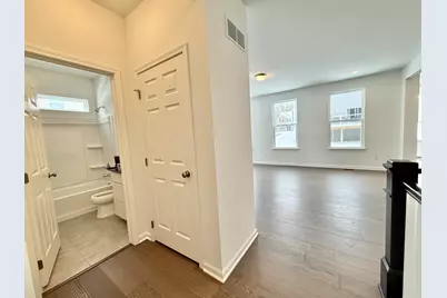 6173 S Trailwoods Drive, Ann Arbor, MI 48103 - Photo 5