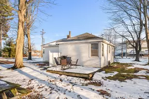 1833 Ottawa Beach Rd, Holland, MI 49424 - Photo 29