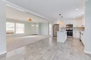 680 N Gallery Dr, Eaton Rapids, MI 48827 - Photo 9