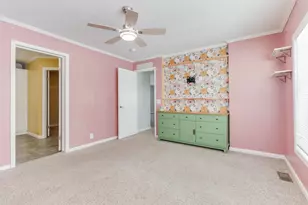 680 N Gallery Dr, Eaton Rapids, MI 48827 - Photo 13