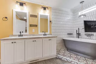 680 N Gallery Dr, Eaton Rapids, MI 48827 - Photo 17