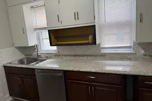 913 Bryant St, Kalamazoo, MI 49001 - Photo 5