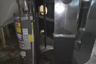 913 Bryant St, Kalamazoo, MI 49001 - Photo 13