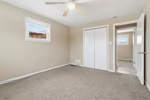 13747 Humphrey St, Southgate, MI 48195 - Photo 17