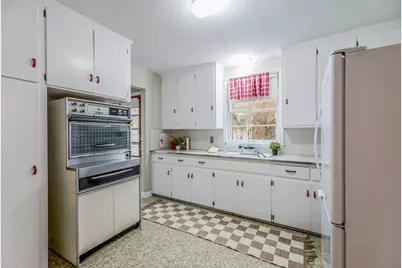 1809 E Stadium Boulevard, Ann Arbor, MI 48104 - Photo 19