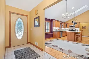 7054 Green Timber Ct, Greenville, MI 48838 - Photo 3