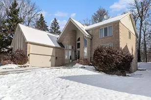 28909 Hidden Trail, Farmington Hills, MI 48331 - Photo 3