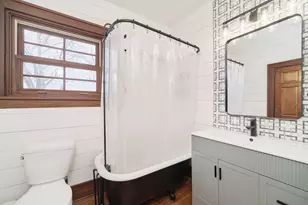 815 E Filer St, Ludington, MI 49431 - Photo 25