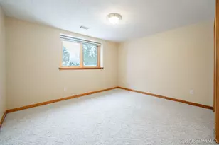 215 Parkside Dr, Zeeland, MI 49464 - Photo 37