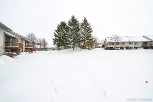 215 Parkside Dr, Zeeland, MI 49464 - Photo 43