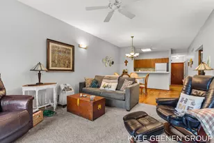 631 Spring Ln, Holland, MI 49423 - Photo 13