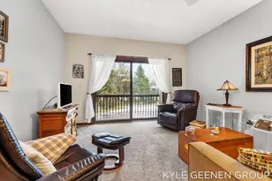 631 Spring Ln, Holland, MI 49423 - Photo 3