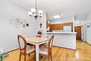 631 Spring Ln, Holland, MI 49423 - Photo 5