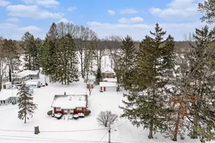 50362 Eastside Dr, Dowagiac, MI 49047 - Photo 17