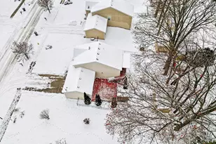 4647 Torrington Dr SE, Kentwood, MI 49512 - Photo 5