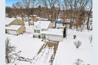 4647 Torrington Drive SE, Kentwood, MI 49512 - Photo 3