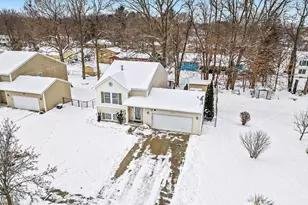 4647 Torrington Dr SE, Kentwood, MI 49512 - Photo 3