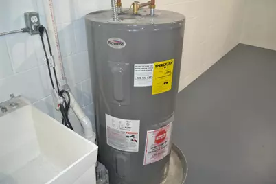 325 E Battle Creek Street, Galesburg, MI 49053 - Photo 23