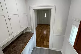 708 S Jackson St, Jackson, MI 49203 - Photo 5