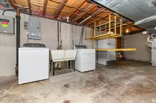 2881 N Baylis Dr, Ann Arbor, MI 48108 - Photo 57