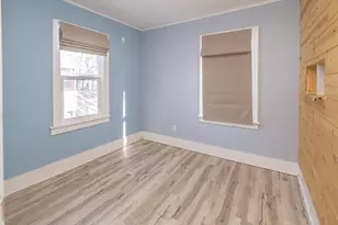 1910 N Rose St, Kalamazoo, MI 49007 - Photo 9