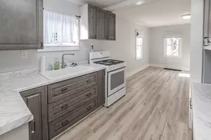 1910 N Rose St, Kalamazoo, MI 49007 - Photo 7