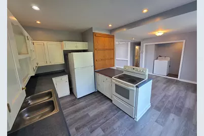 214 Arthur Street, Manistee, MI 49660 - Photo 13