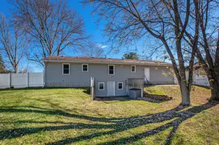 8035 48th Ave, Hudsonville, MI 49426 - Photo 3