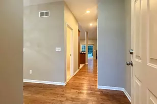 4428 Bridgeview Ln, Canton, MI 48188 - Photo 3