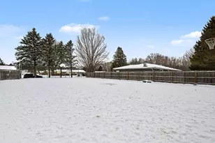 8203 Verlynda Dr, Watervliet, MI 49098 - Photo 3