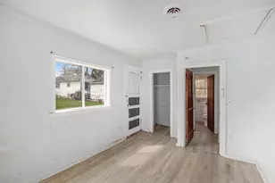 1941 Walcott St, Saginaw, MI 48601 - Photo 11