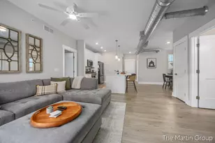 2344 Watertown Way NE, Grand Rapids, MI 49505 - Photo 5