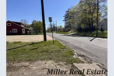 607 S Michigan Avenue, Hastings, MI 49058 - Photo 7