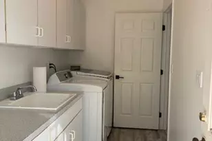 1331 Brighton Lake Rd, Brighton, MI 48116 - Photo 17
