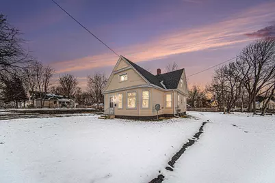 1023 Maple Avenue, Jackson, MI 49203 - Photo 1