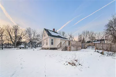 1023 Maple Avenue, Jackson, MI 49203 - Photo 3